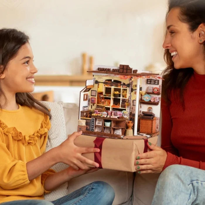 Henry's Chocolate – DIY miniature house kit, HiNooki (image 3)